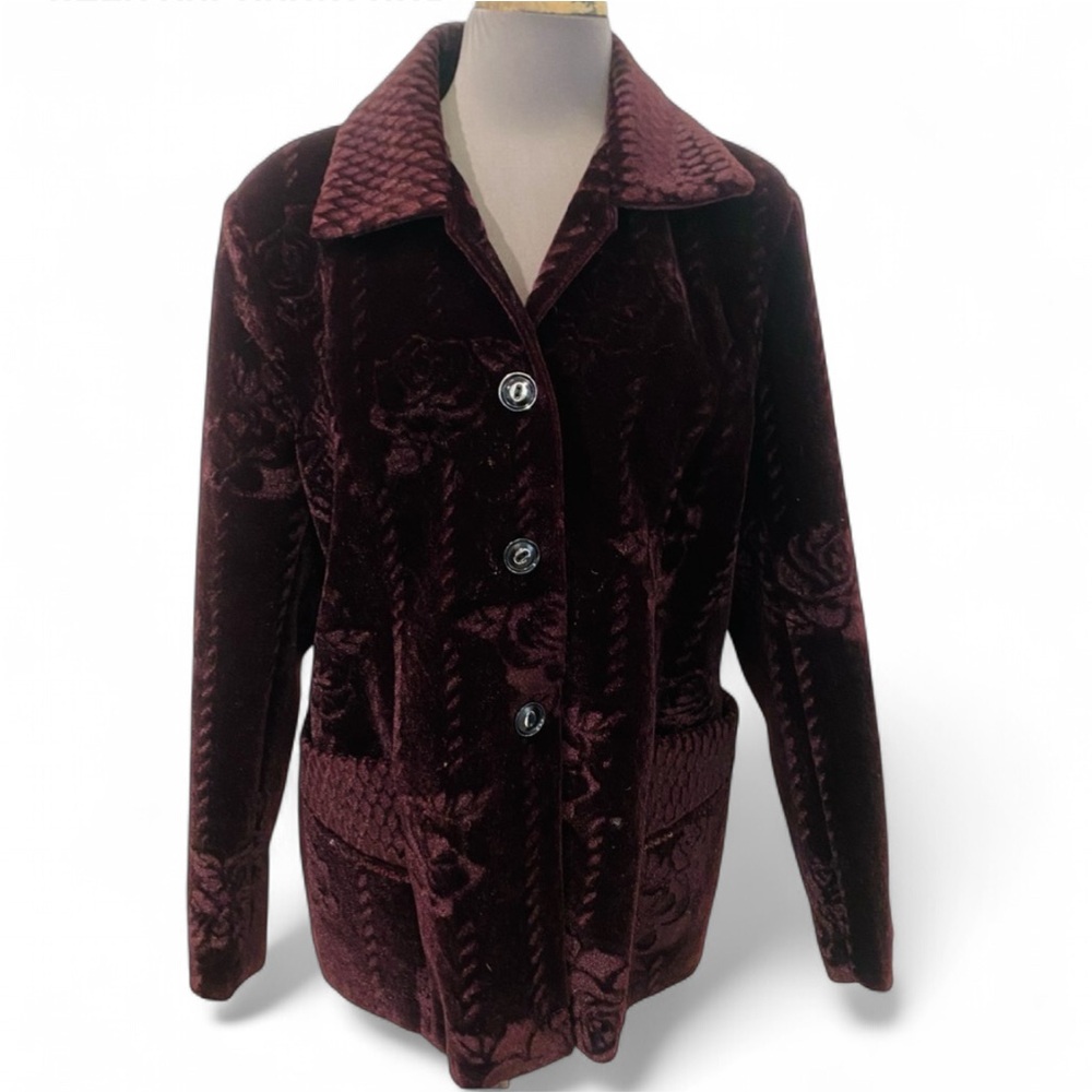 VINTAGE PLUSH PURPLE VELVET BUTTON DOWN JACKET WITH FLORAL ROSE PRINT MEDIUM